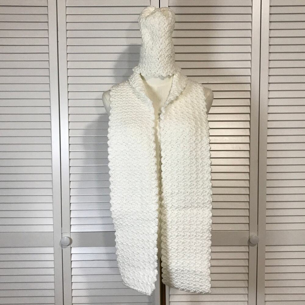 NWT Handmade Crochet Textured Winter White Scarf 65” & Beanie